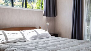 Premium Two Bedroom | Blackout drapes, iron/ironing board, WiFi (free), bed sheets - Clyde Central Motel (Clyde)