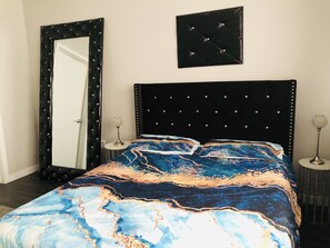 Room - Cozy 1-bedroom apartment with WiFi, AC in wonderful Stamford (Stamford)