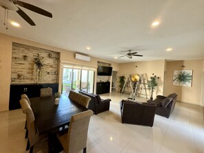 Villa Deluxe | Coin séjour