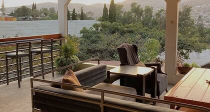 Stunning Home with Terrance Retreat and Breathtaking Views - Beach/Vineyards