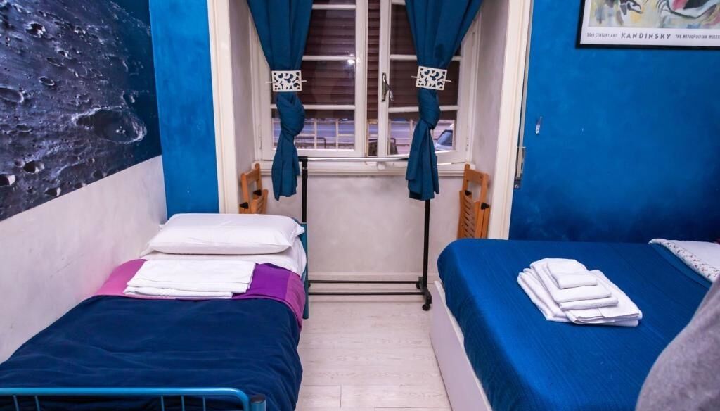 4 bedrooms, WiFi, bed sheets
