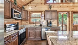 Mikrowelle, Ofen, Herdplatte, Geschirrspüler