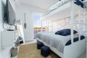 Bluu lagoon 407 | 2 bedrooms, down comforters, blackout drapes, iron/ironing board - Bluu Lagoon Apartments (Mazatlán)