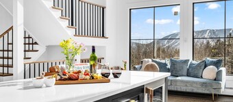 Unmatched Views of Sunday River! Slps 16! Hot Tub!