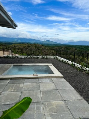 Comfort Suite | Terrace/patio - Rio Blanco Hot Springs (Fortuna)