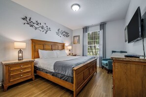 4 habitaciones, tabla de planchar con plancha, cuna de viaje y wifi 