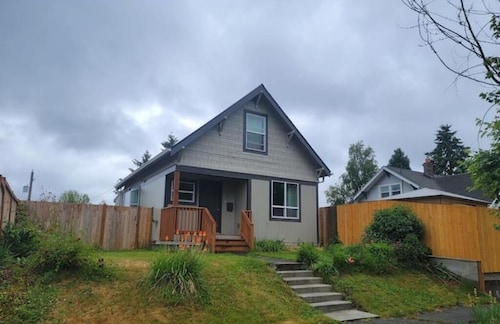 Close to everything in Tacoma!