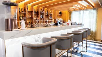 Bar (en la propiedad)