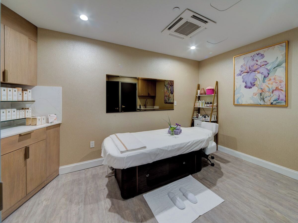 Tratamientos corporales, aromaterapia, masajes con piedras calientes