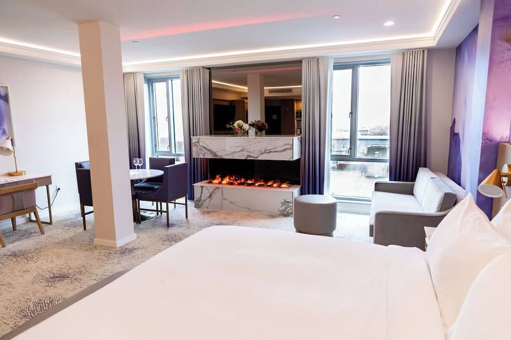 Iris Hotel Boston