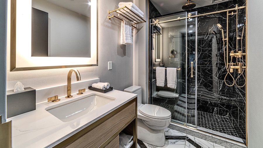 Iris Hotel Boston