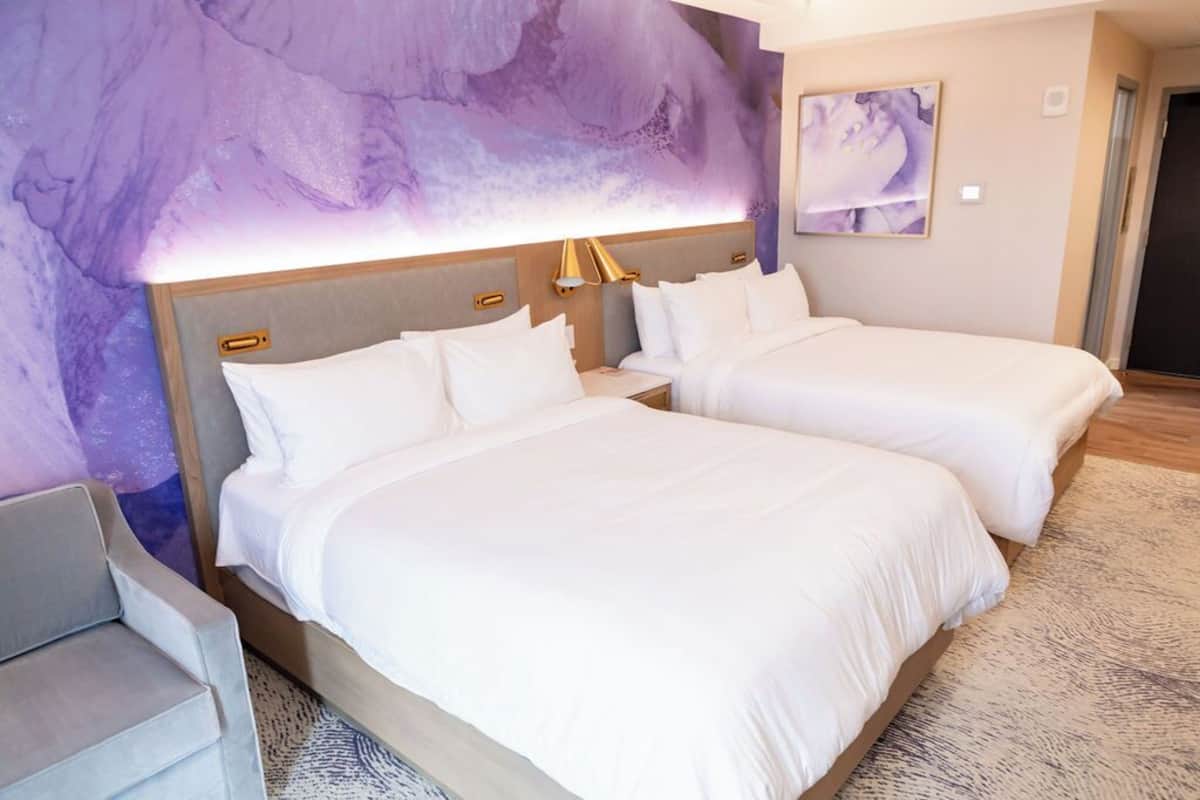 华丽客房 | 意大利 Frette 床单、高档床上用品、加厚床垫、客房内保险箱
