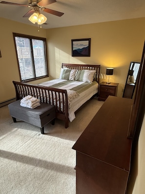 3 habitaciones, cuna de viaje, wifi gratis y ropa de cama 