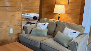 Smart TV, fireplace, table football, ping pong