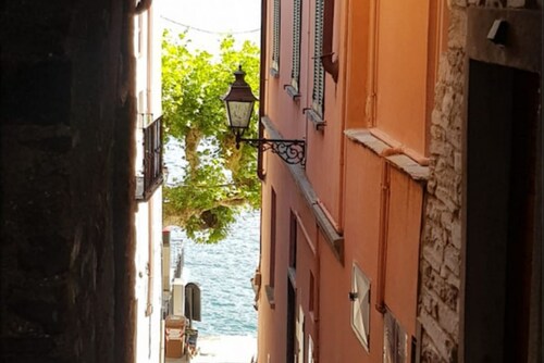 Romantic village house on Lake Como (I SCALITT)