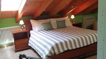 2 chambres, fer et planche Ă  repasser, Wi-Fi, draps fournis