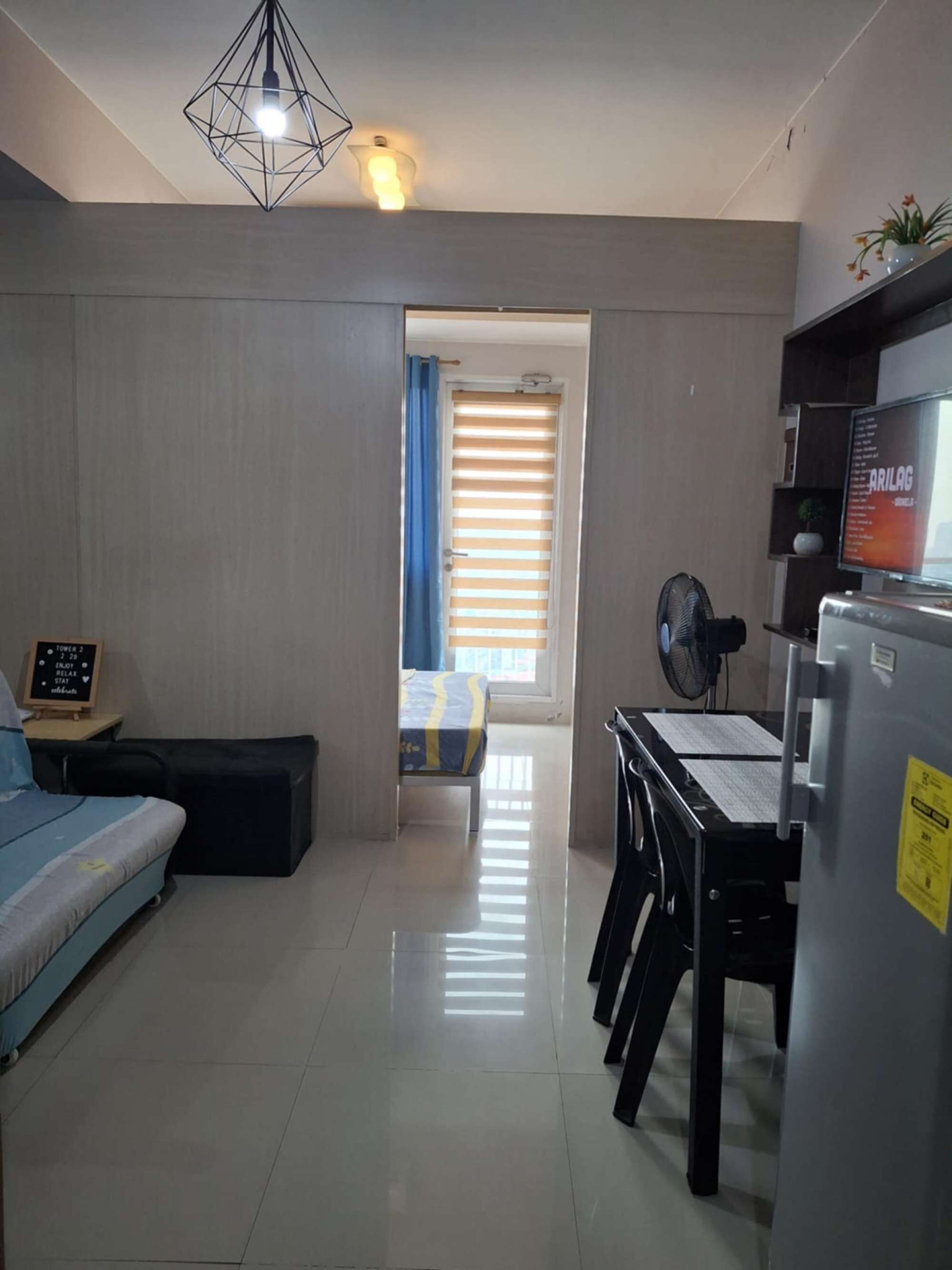 1 bedroom, desk, WiFi, bed sheets