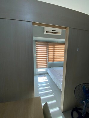 1 Schlafzimmer, Schreibtisch, WLAN, Bettwäsche