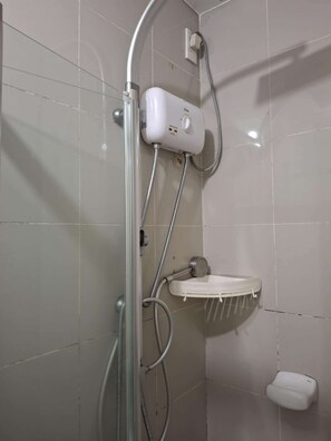 Hair dryer, towels - 1Bed room fully furnished free WIFI (Quezon City)