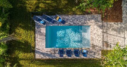 Beachside Getaway - Heated Pool - Pet Friendly - Walk to Vilano Beach (SAV540)