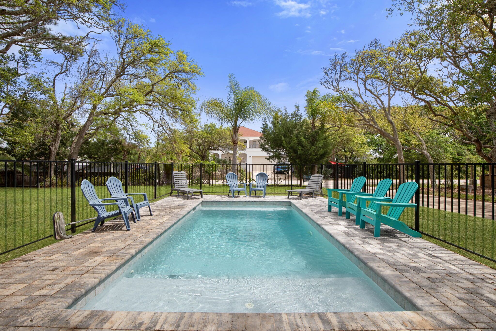 Een verwarmd zwembad