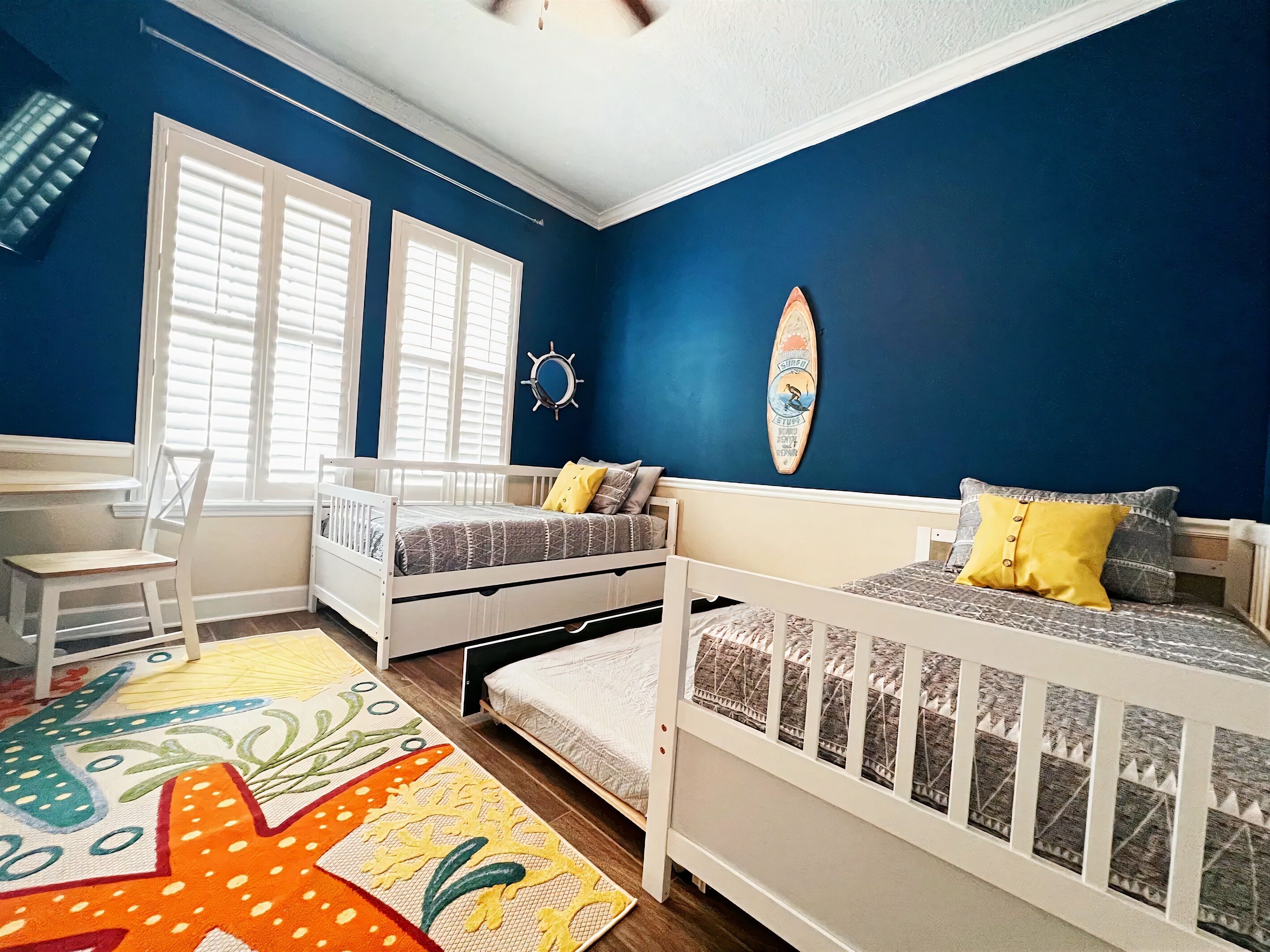 4 chambres, fer et planche à repasser, lit parapluie, Wi-Fi gratuit