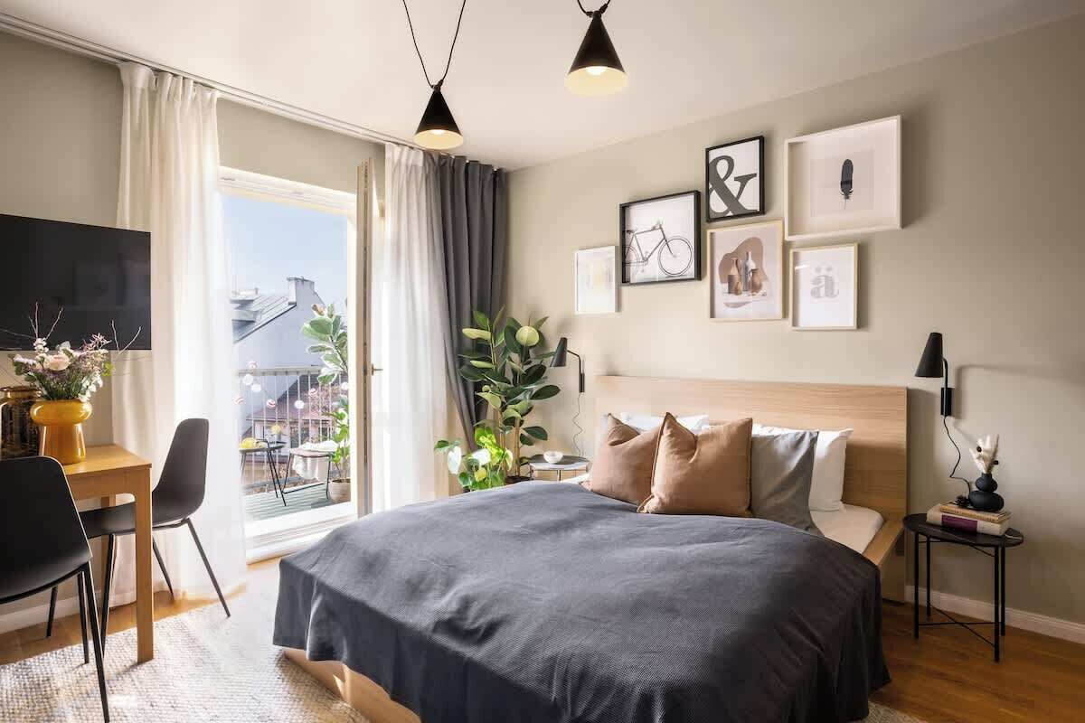 1 habitación, tabla de planchar con plancha, cuna de viaje y wifi 