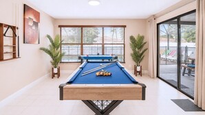 Spielezimmer