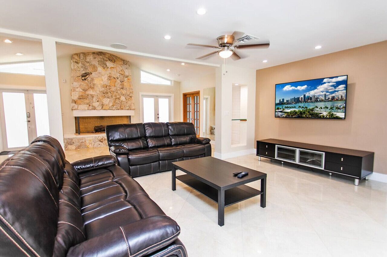 TV connectée, table de tennis de table