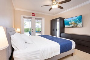 5 Schlafzimmer, Schreibtisch, Bügeleisen/Bügelbrett, Reisekinderbett