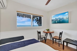 3 bedrooms, desk, iron/ironing board, travel crib