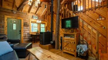 TV, fireplace, stereo