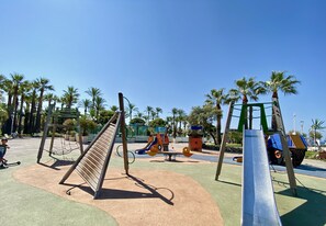 Children’s area - Duplex in Cannes 5 min walk from the beach 5 BR (Cannes)