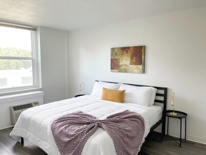 Sleepover | Divine 1BD/1BA + Gym - Cincinnati