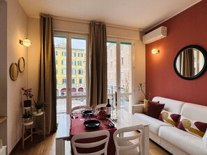 Premium Studio | Private kitchen | Full-size fridge, oven, stovetop, dishwasher - The Little Beauty Studio (Pisa)