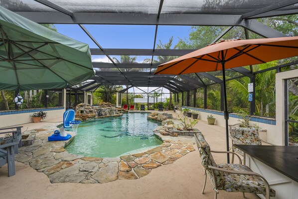 Piscina all'aperto, una piscina riscaldata