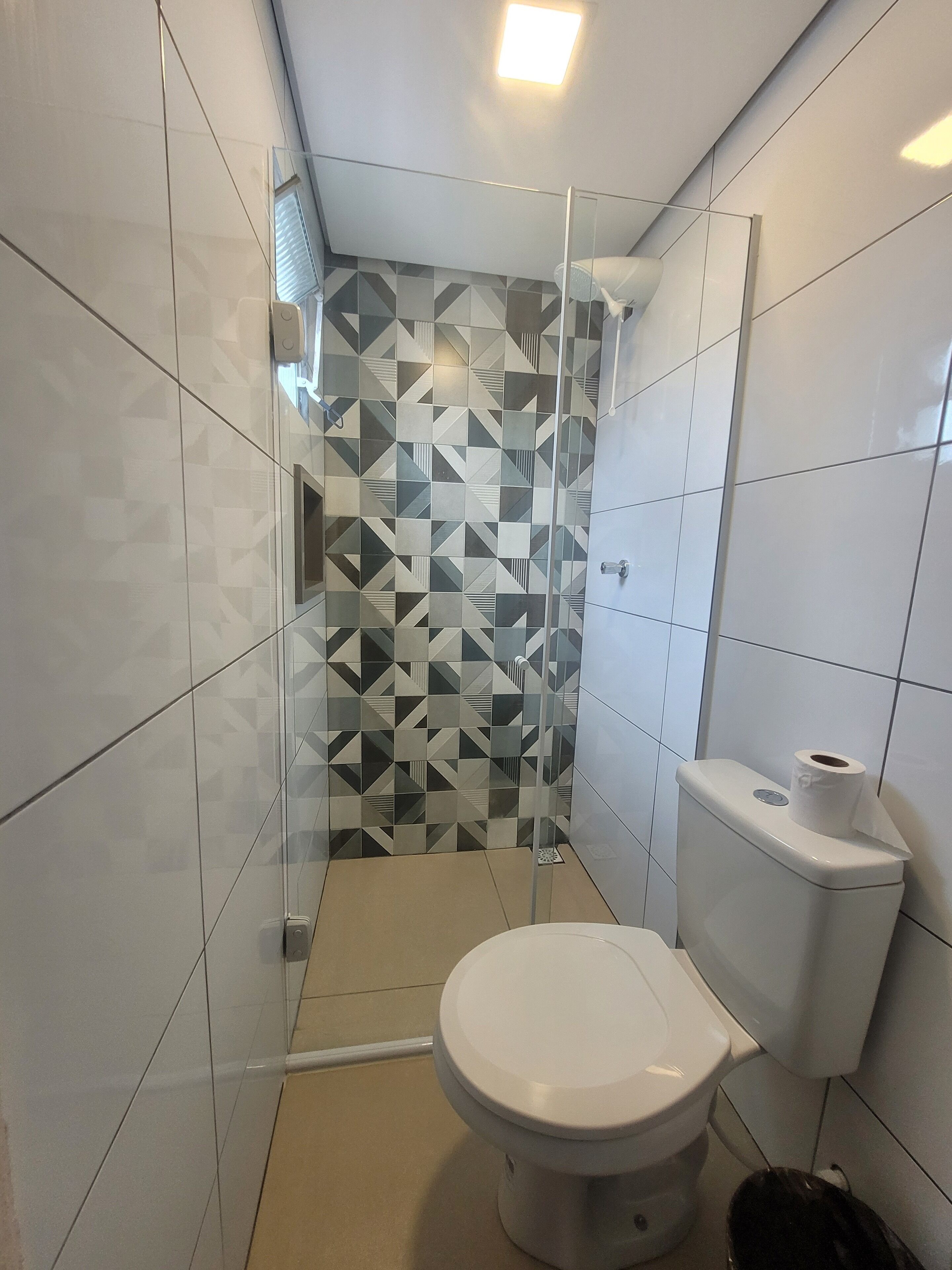 Shower, towels, soap, shampoo