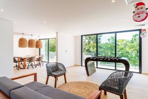 Game room - Central Park Lagunas - Luxury Modern Condo with Kitchen (Tulum)