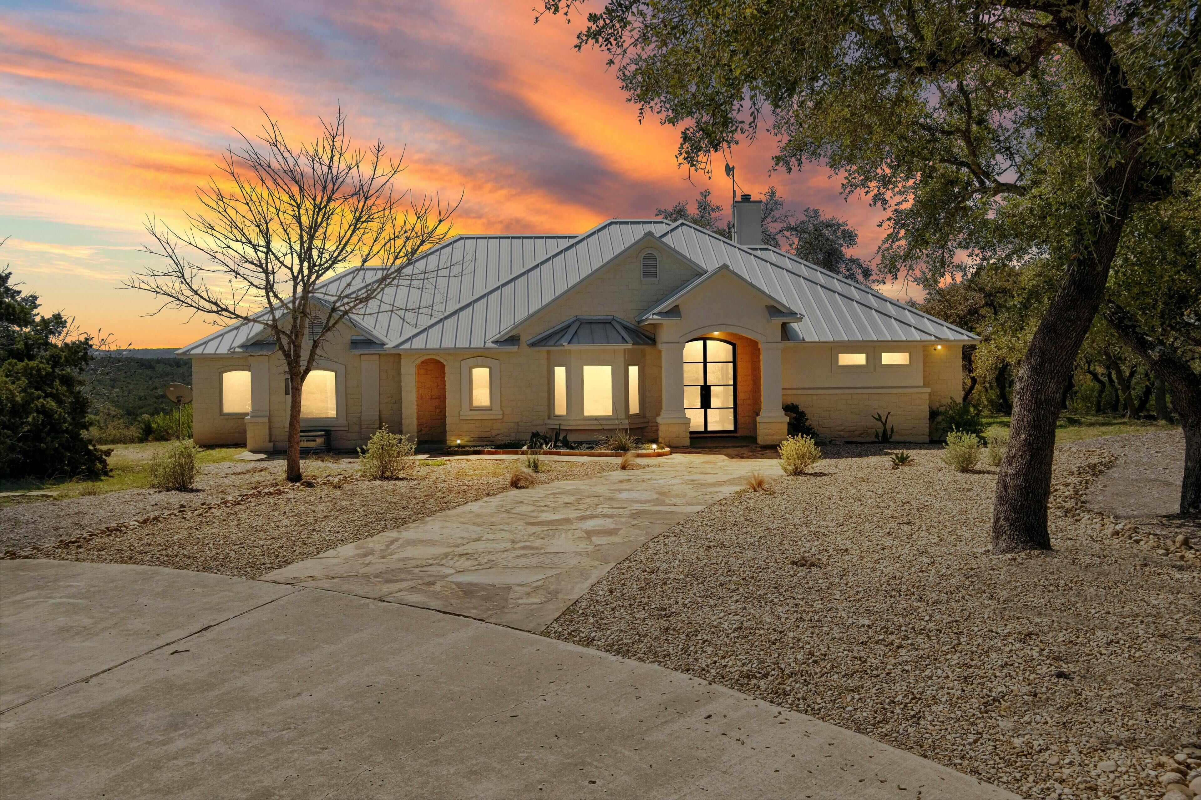 Hill Country Norwood Estate