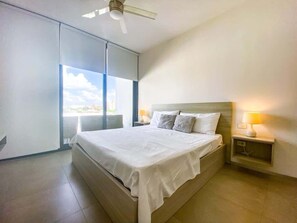 2 Schlafzimmer, Zimmersafe, Bügeleisen/Bügelbrett, Reisekinderbett