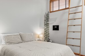 4 Schlafzimmer, Schreibtisch, WLAN, Bettwäsche