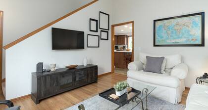 Oakway Oasis: within 3 miles of Autzen/U of O