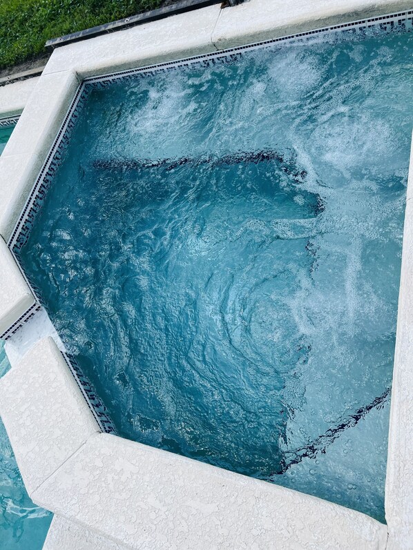 Pool - NEW Private pool/spa - privacy Fence - free Wifi - 3 miles/ Disney/ Indian Creek (Kissimmee)