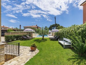 Terrace/patio - Villa Ester by Interhome (Umag)