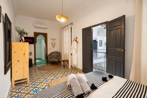 4 dormitorios, tabla de planchar con plancha, wifi gratis y ropa de cama