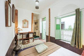 2 Schlafzimmer, Bügeleisen/Bügelbrett