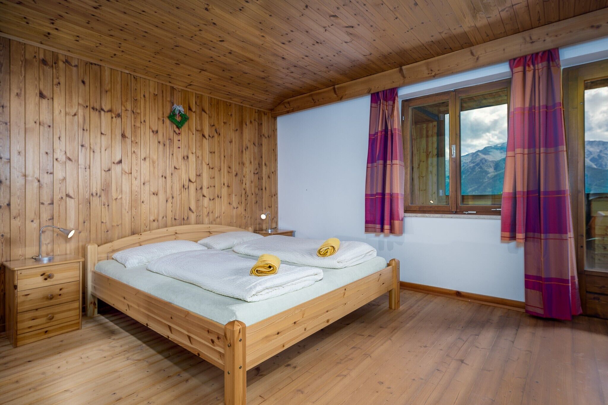 2 habitaciones, wifi gratis y ropa de cama 