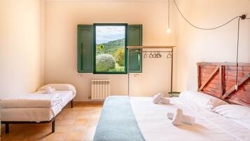 8 dormitoris, wifi gratuïta i roba de llit