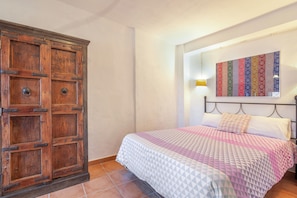 3 habitaciones, wifi gratis y ropa de cama 