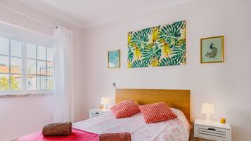 2 chambres, fer et planche Ă repasser, Wi-Fi gratuit, draps fournis